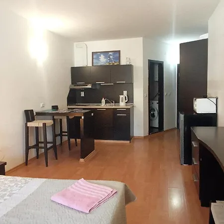 Atlantis D106 * Burgas City