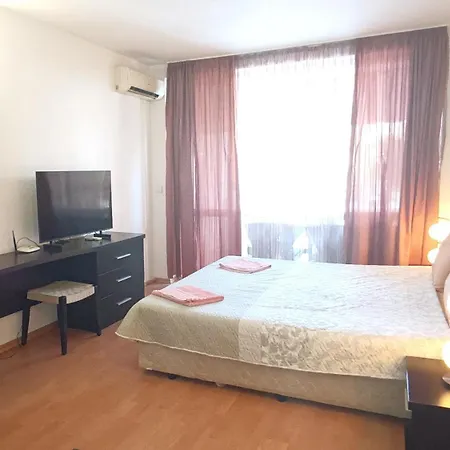 Atlantis D106 * Burgas City